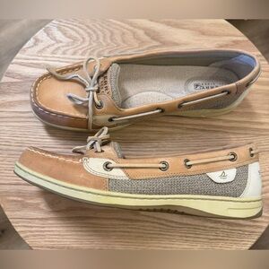 Sperry Women's Tan and Cream Loafers